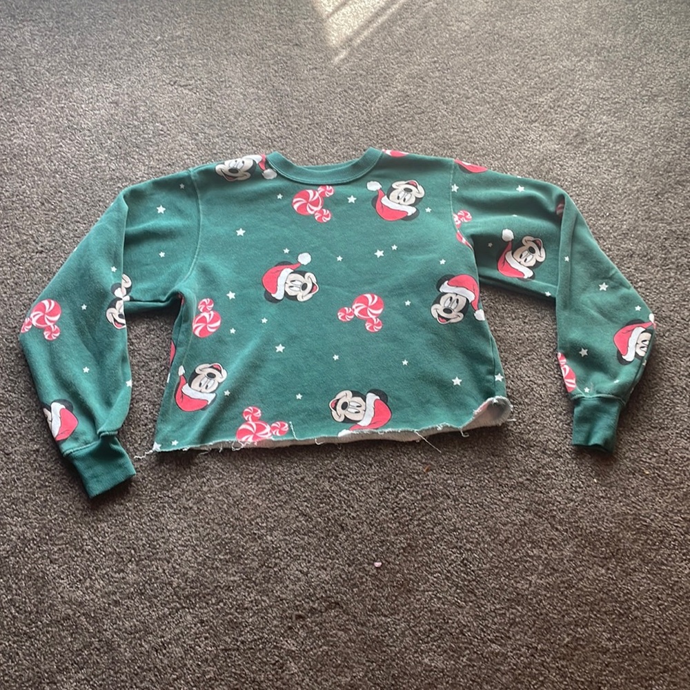 mickey mouse christmas cropped sweatshirt